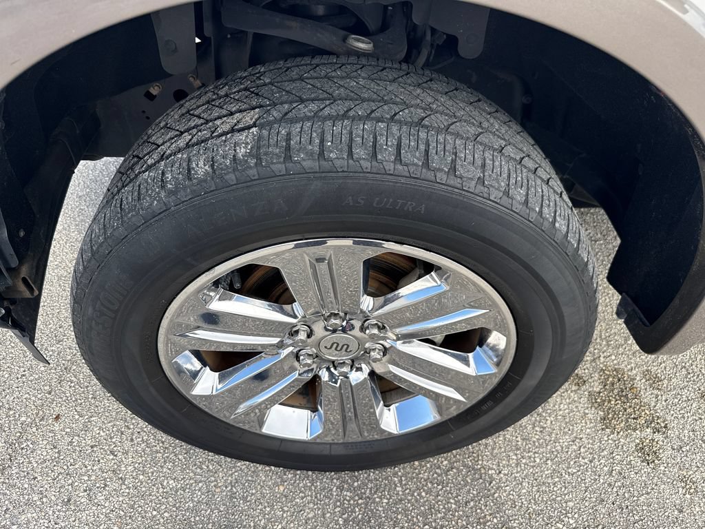 Used 2018 Ford F150 King Ranch w/ Equipment Group 601A Luxury AWD/4WD image 13