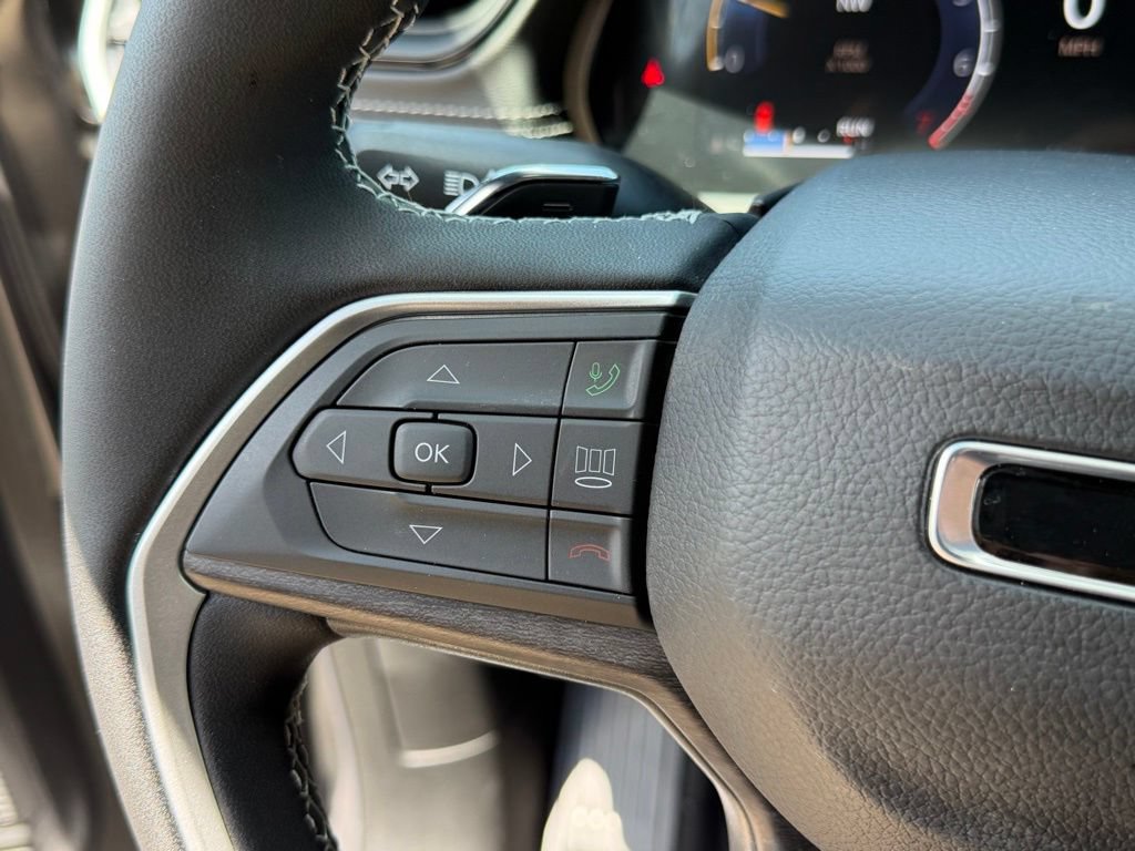 New 2026 Jeep Grand Cherokee Altitude AWD/4WD image 17