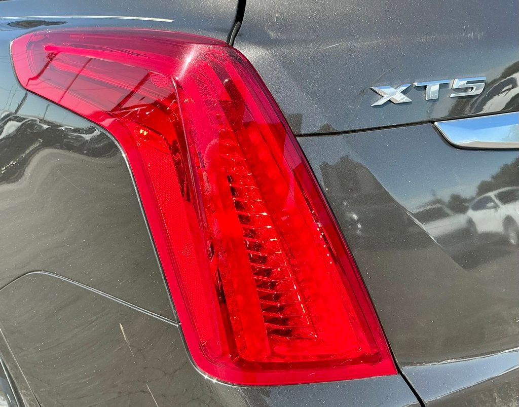 Used 2019 Cadillac XT5 Luxury FWD image 14