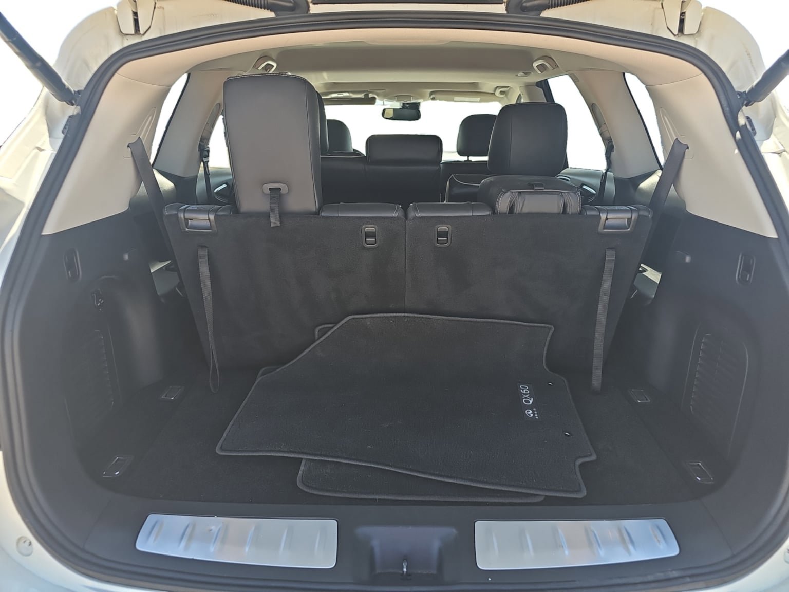 Used 2017 INFINITI QX60 FWD w/ Premium Plus Package image 19