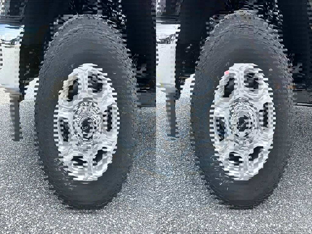 New 2025 Ford F350 XLT w/ Snow Plow Prep Package image 8