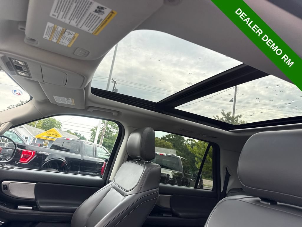 Used 2025 Ford Expedition Max Active AWD/4WD image 26