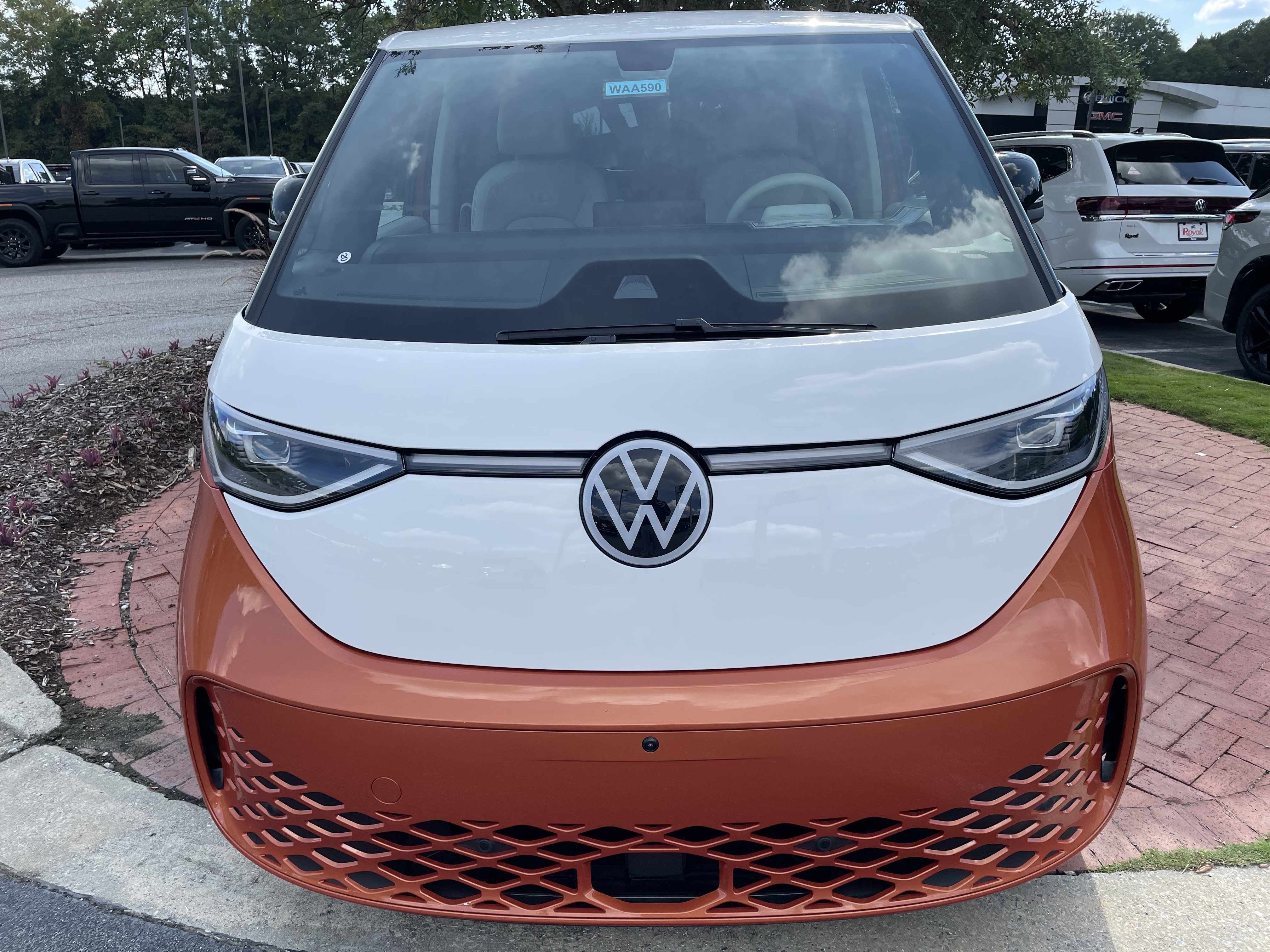 New 2025 Volkswagen ID. Buzz Pro S Plus image 2