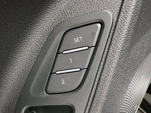Used 2023 Audi Q3 2.0T Premium w/ Convenience Package AWD/4WD image 19