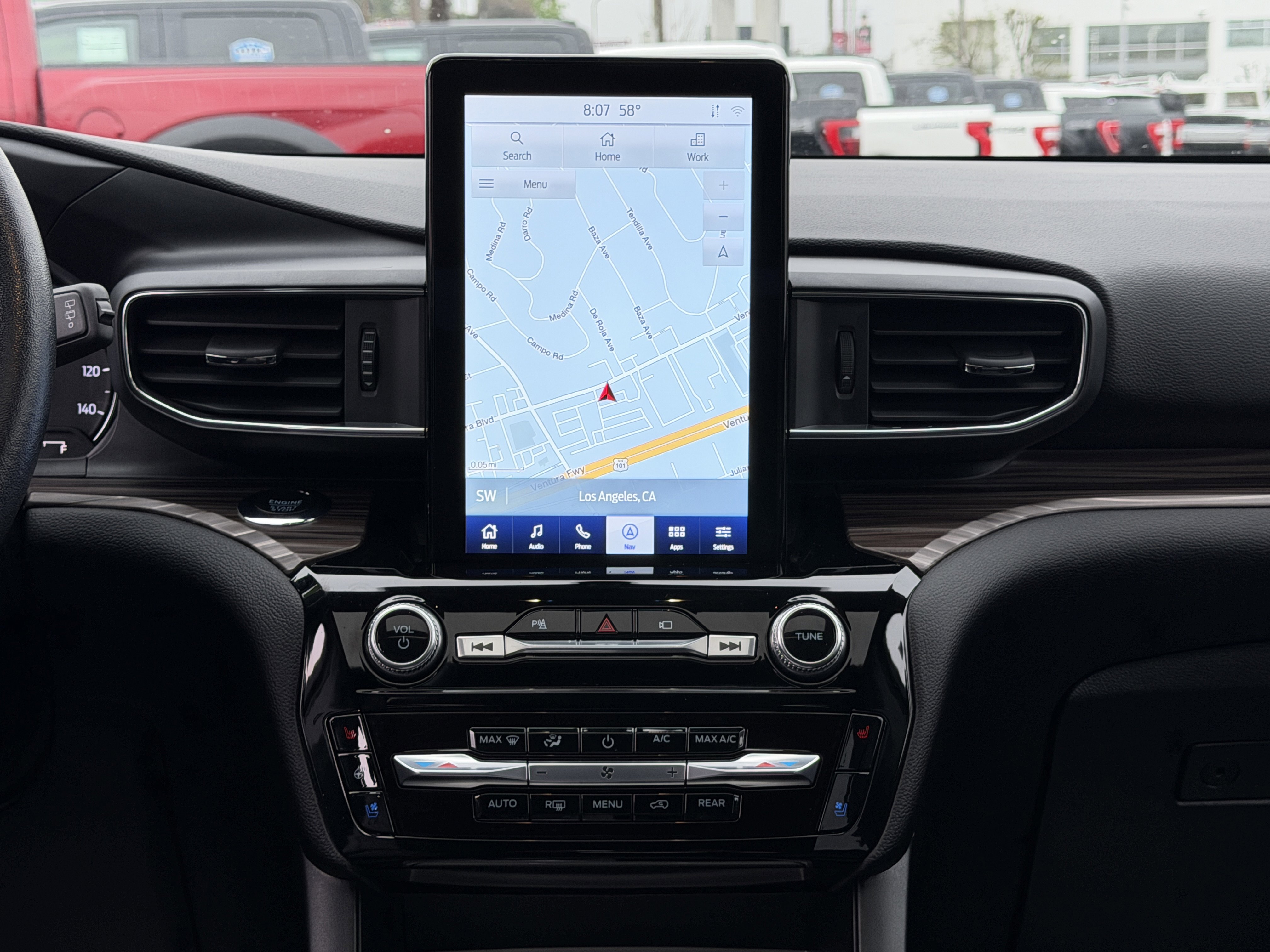 Certified 2023 Ford Explorer Limited w/ Hybrid Equipment Group 310A image 18