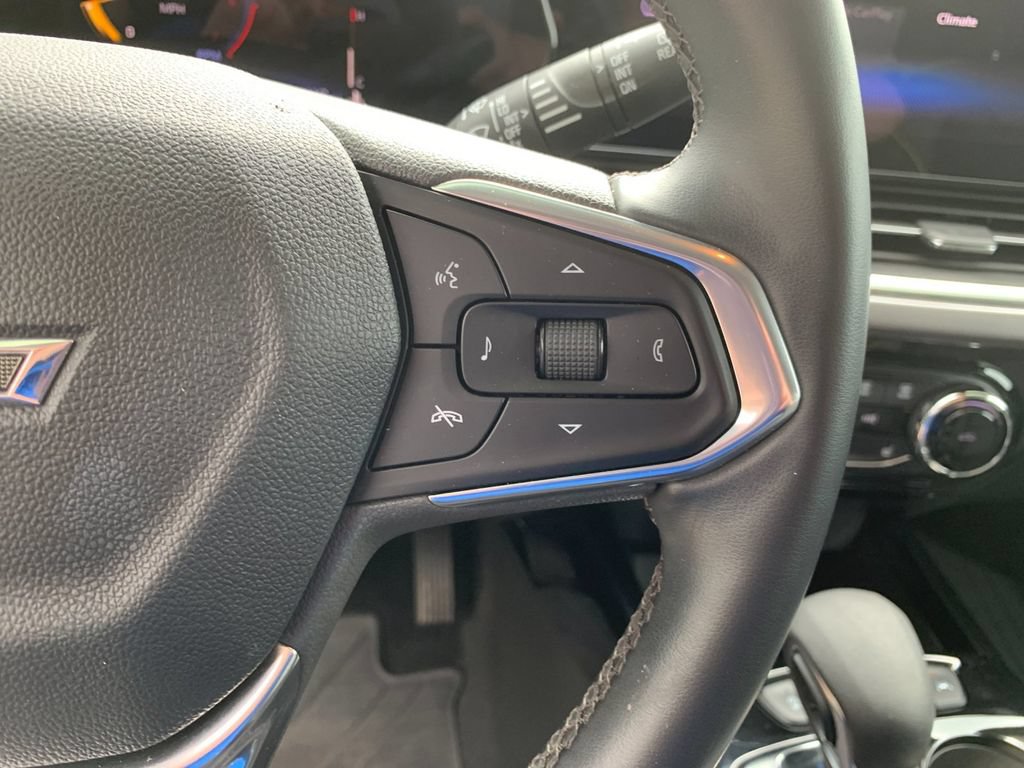 Used 2024 Chevrolet Trax ACTIV FWD image 30