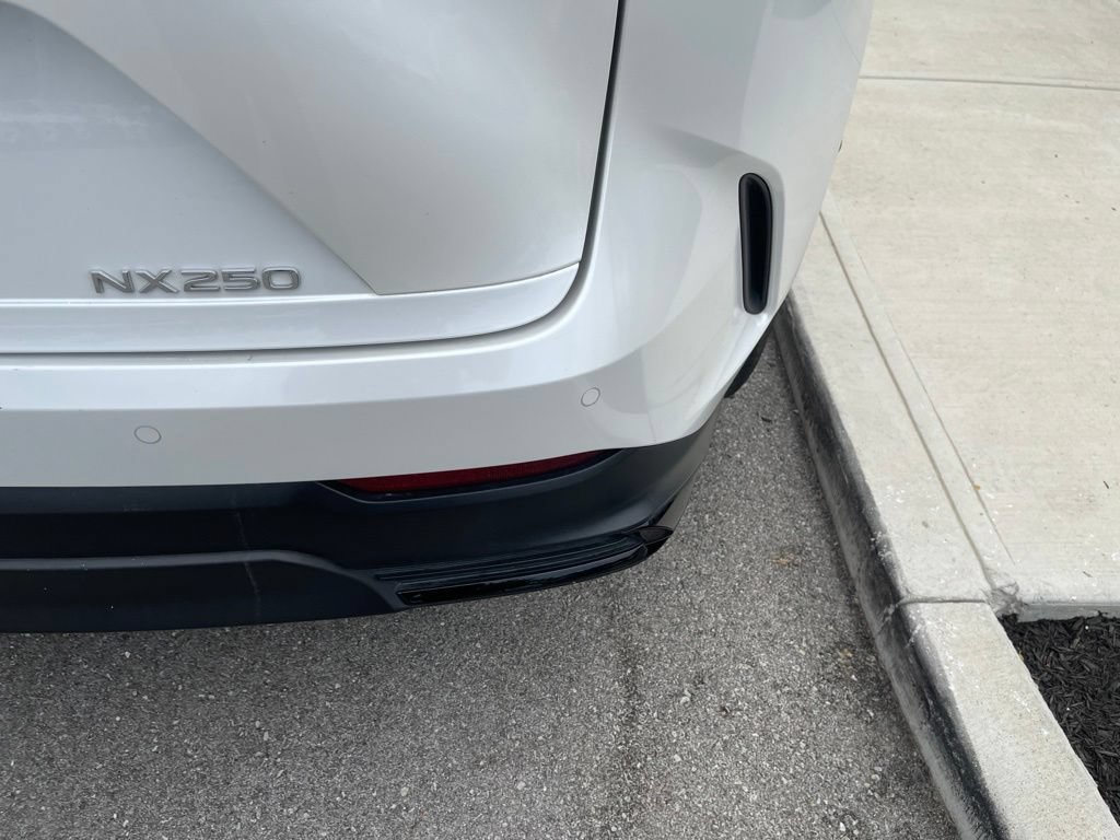 Used 2024 Lexus NX 250 FWD image 9