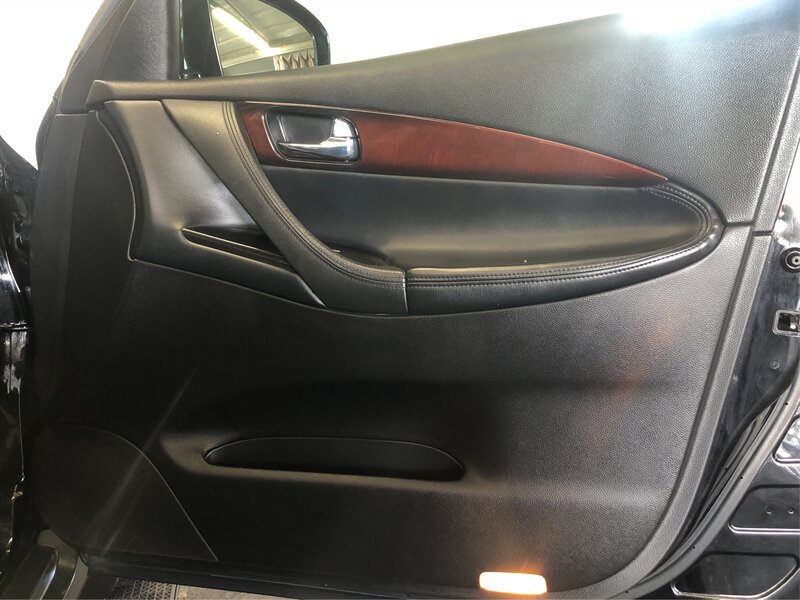 Used 2009 INFINITI EX35 Journey w/ Technology Pkg RWD image 17