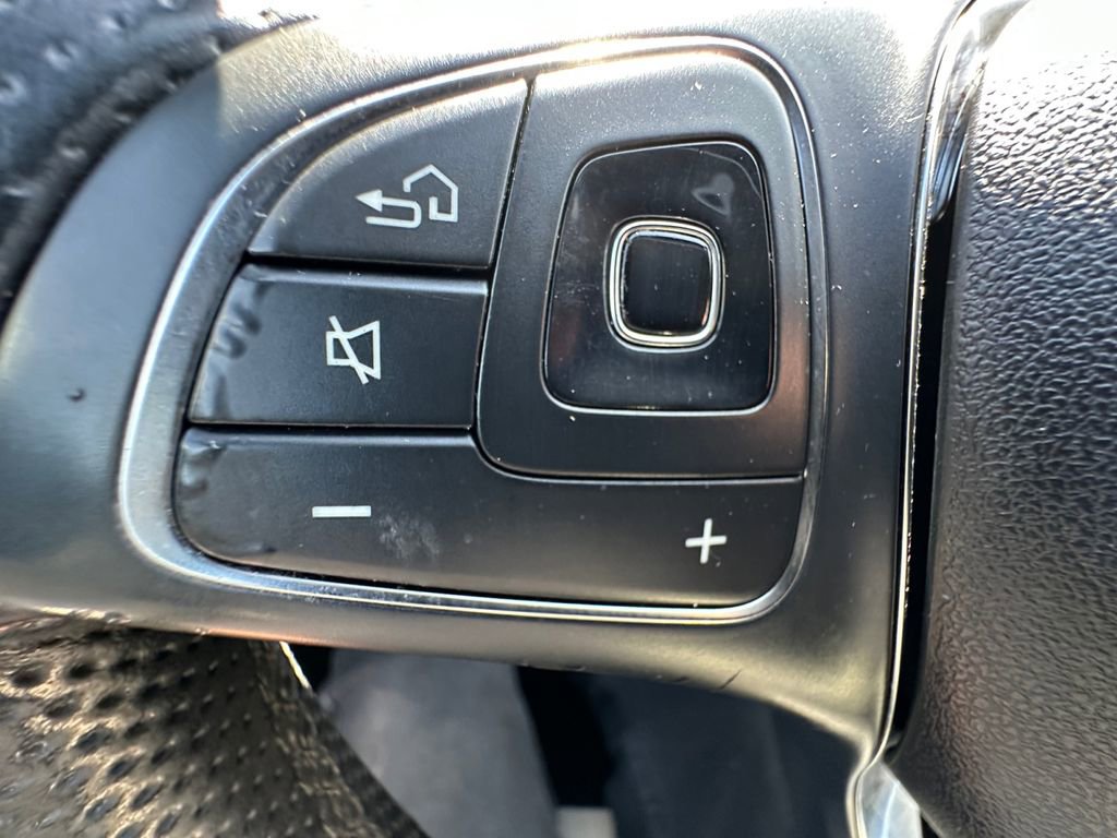 Used 2017 Mercedes-Benz E 300 image 22