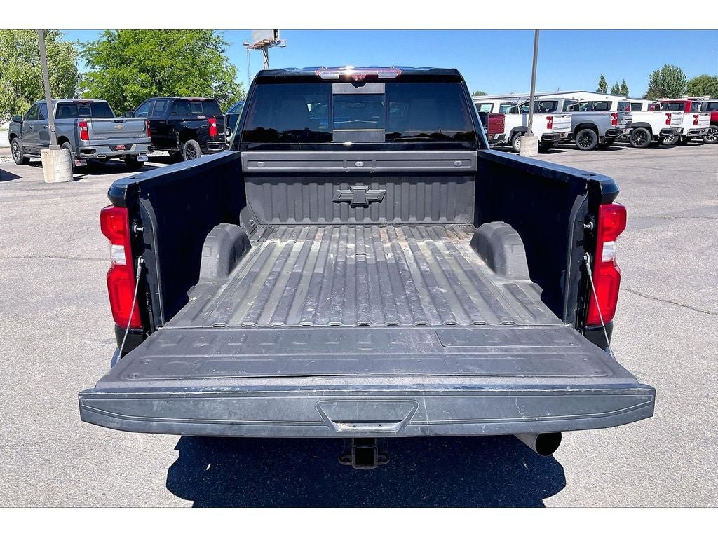 Used 2020 Chevrolet Silverado 3500 LTZ w/ LTZ Premium Package AWD/4WD image 11