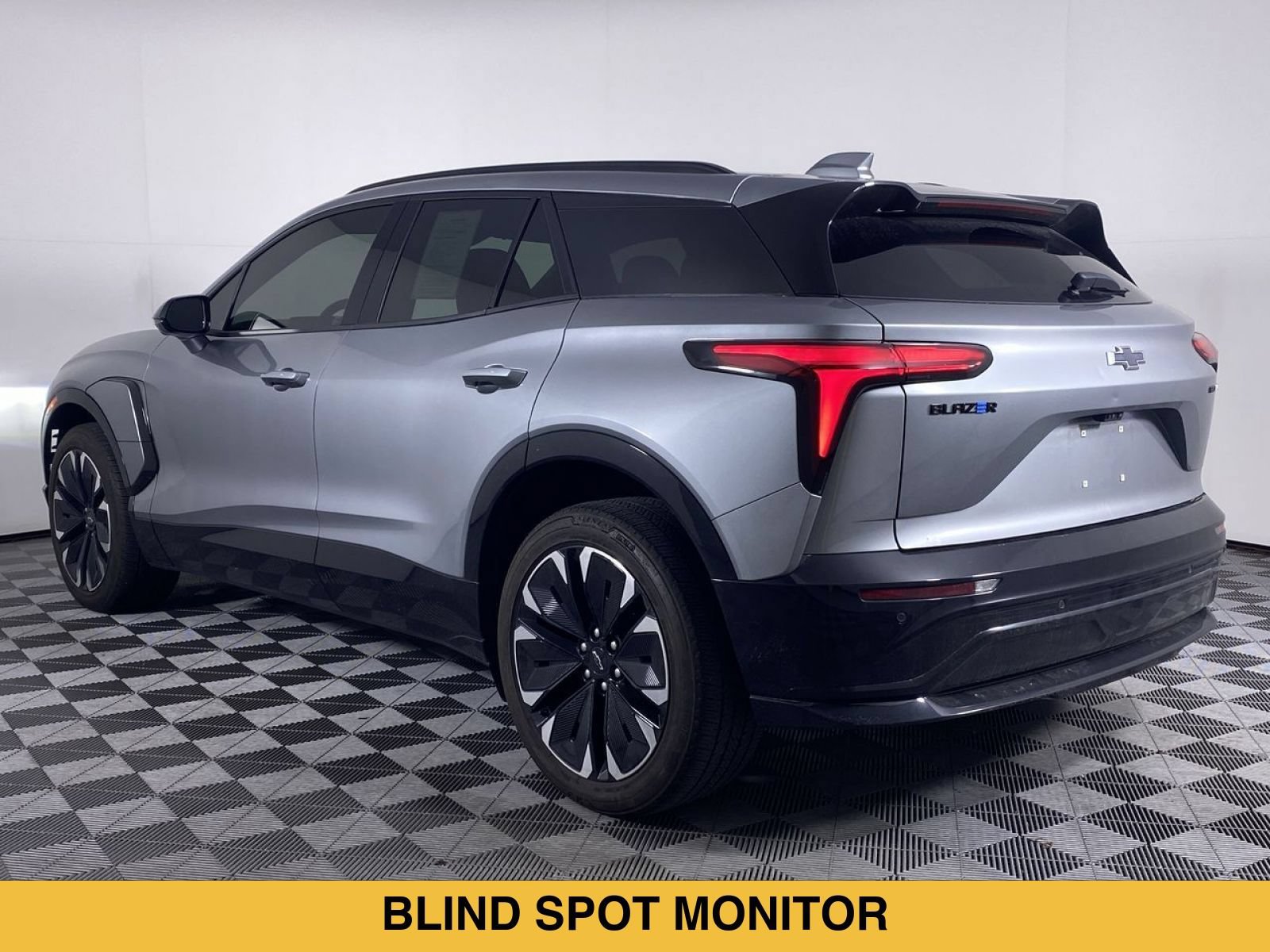 Certified 2024 Chevrolet Blazer EV RS AWD/4WD image 17