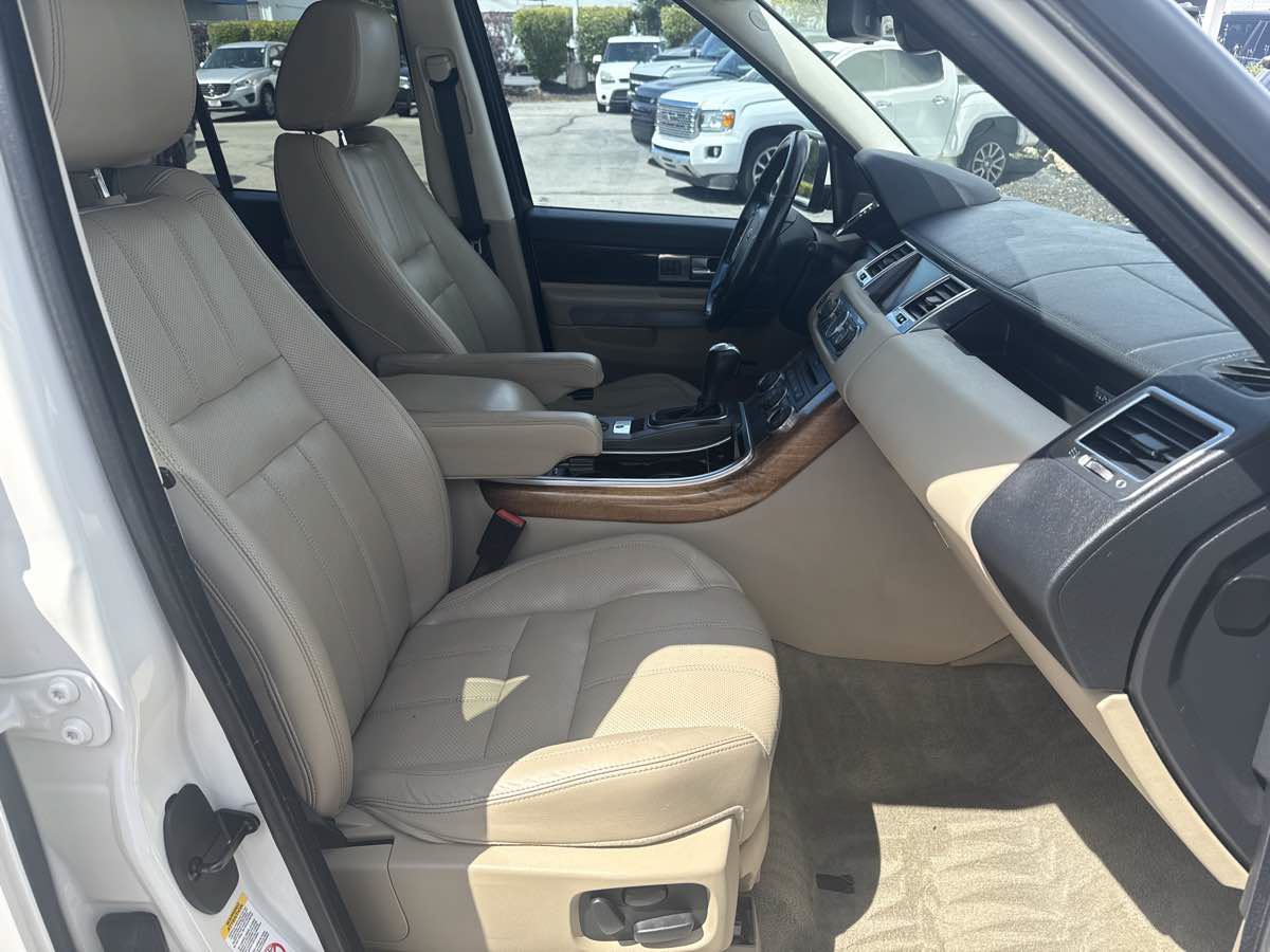 Used 2010 Land Rover Range Rover Sport HSE LUX AWD/4WD image 18
