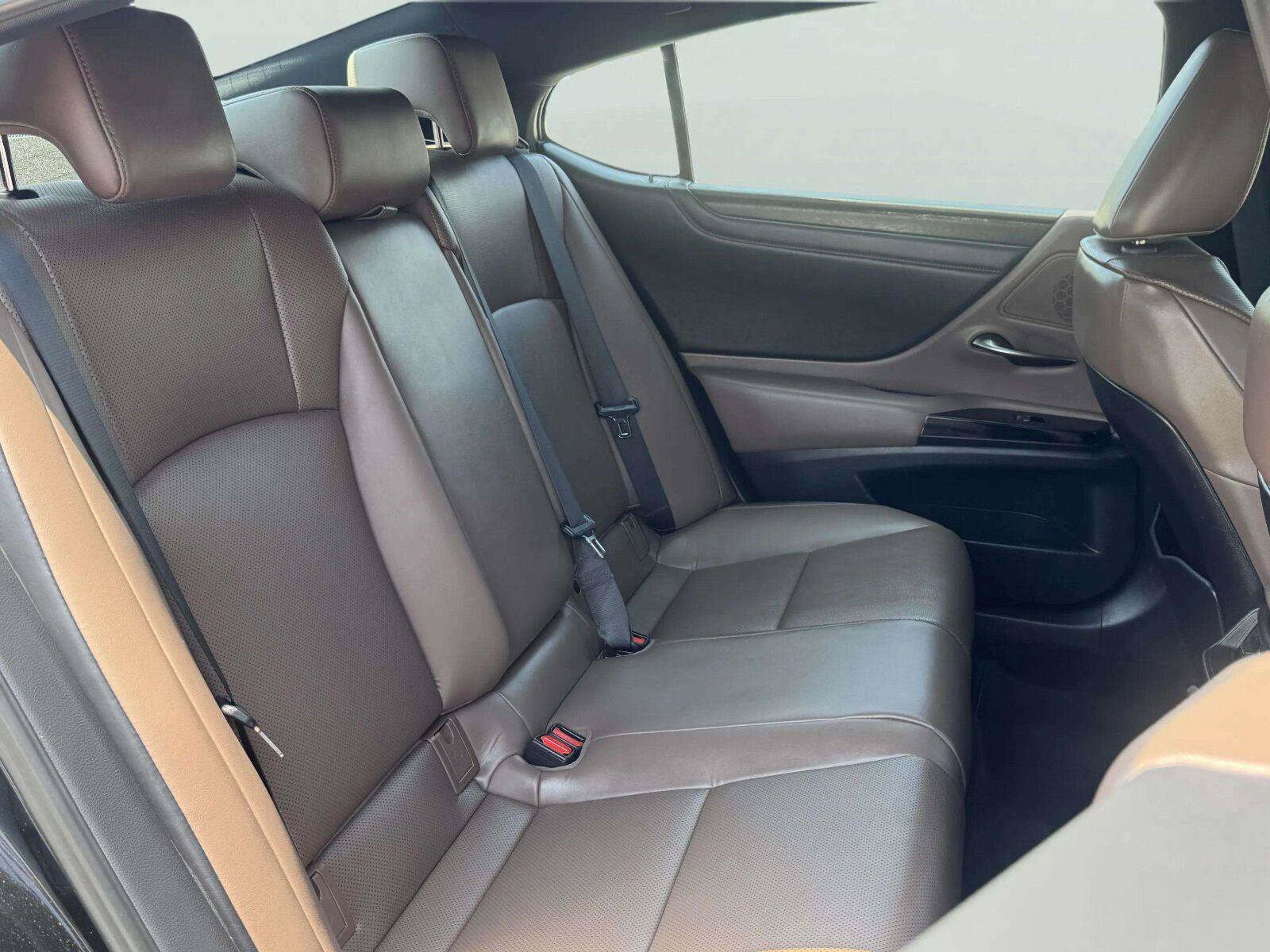 Used 2024 Lexus ES 350 w/ Premium Package FWD image 44