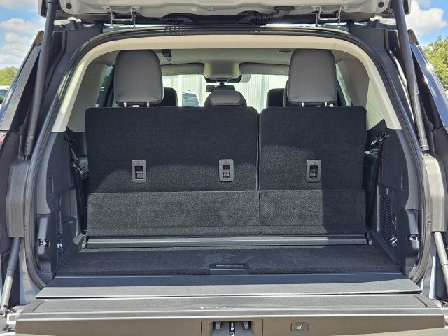 New 2027 Ford Expedition Active RWD image 6