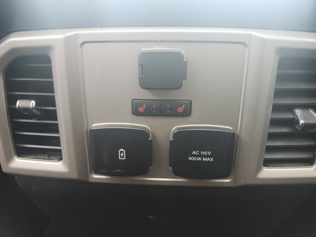 Used 2020 Ford F150 Lariat w/ Equipment Group 502A Luxury image 17