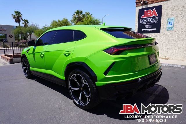 Used 2021 Lamborghini Urus AWD/4WD image 4