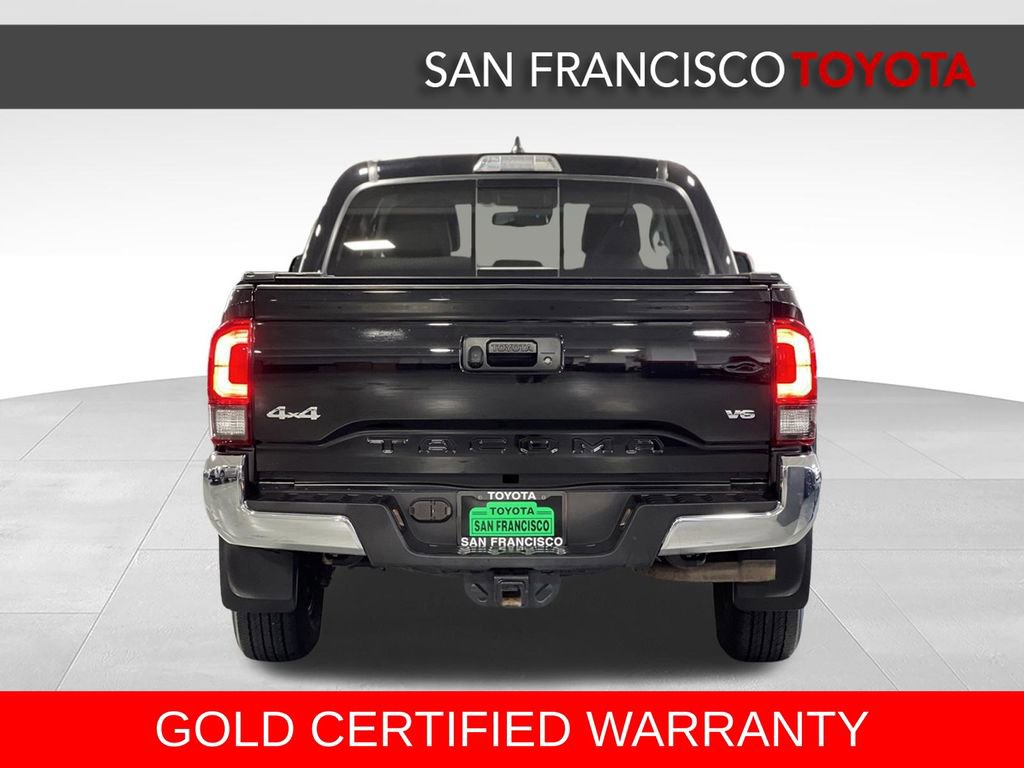 Certified 2022 Toyota Tacoma SR5 AWD/4WD image 4