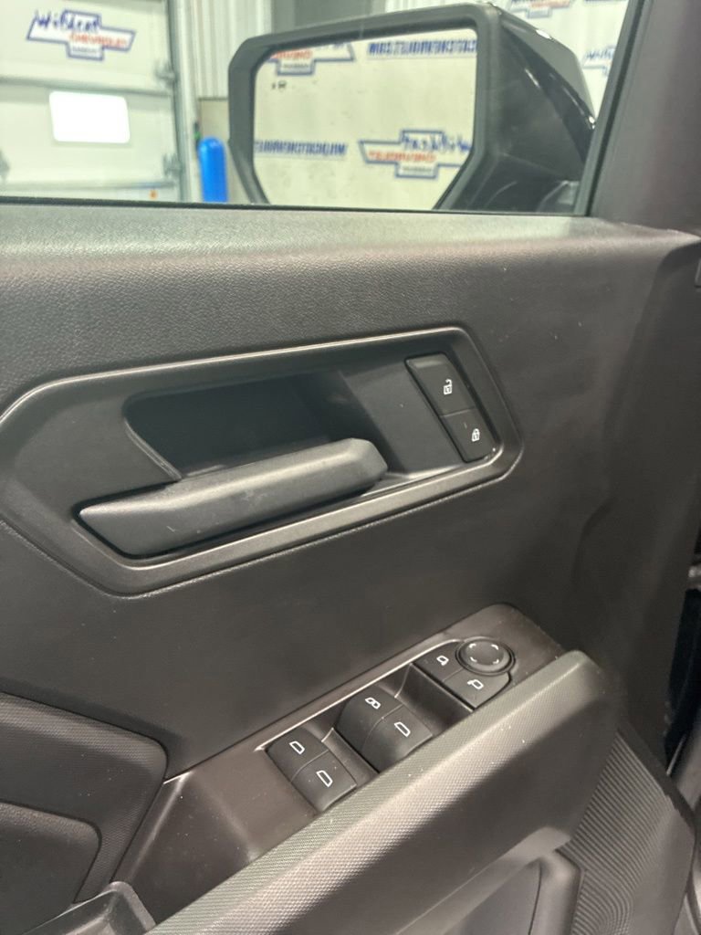 New 2025 Chevrolet Colorado Trail Boss w/ Midnight Edition AWD/4WD image 21