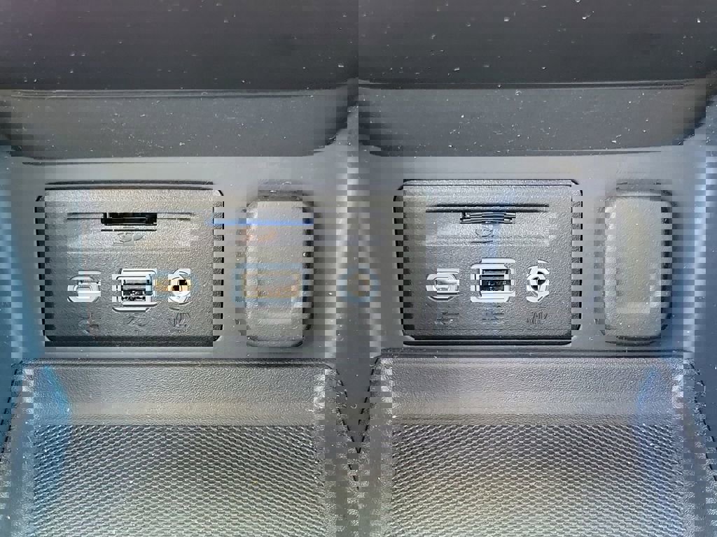 Certified 2024 GMC Terrain SLT w/ LPO, Floor Liner Package image 33