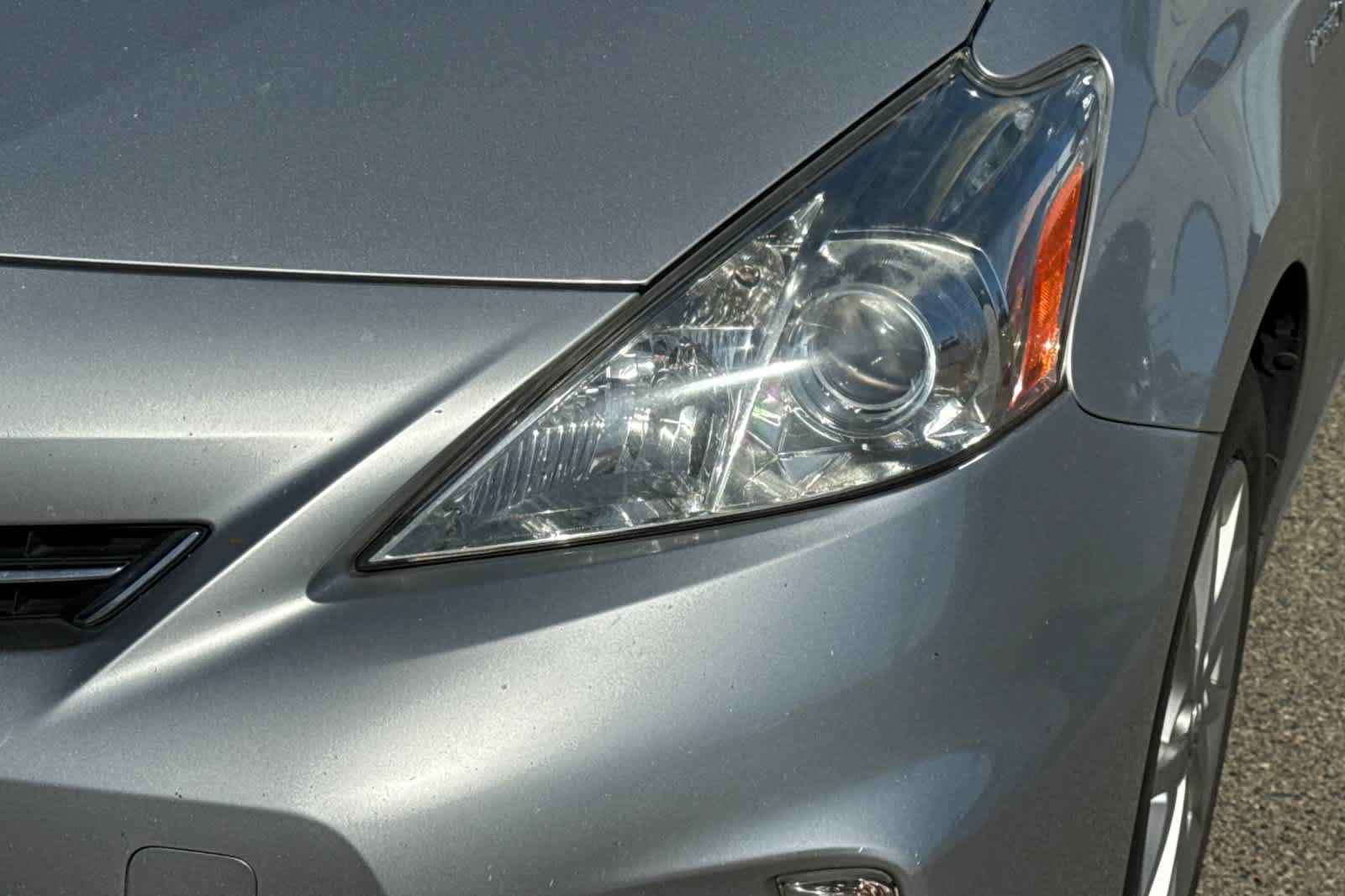 Used 2013 Toyota Prius V Two FWD image 14