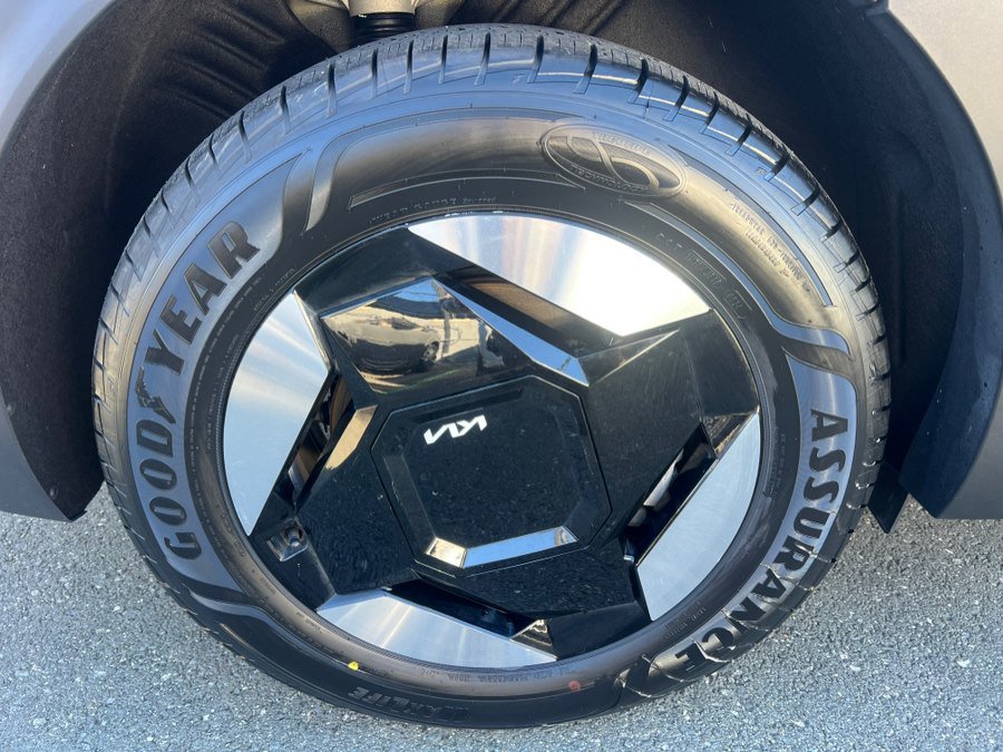 Used 2024 Kia EV9 Light Long Range image 67