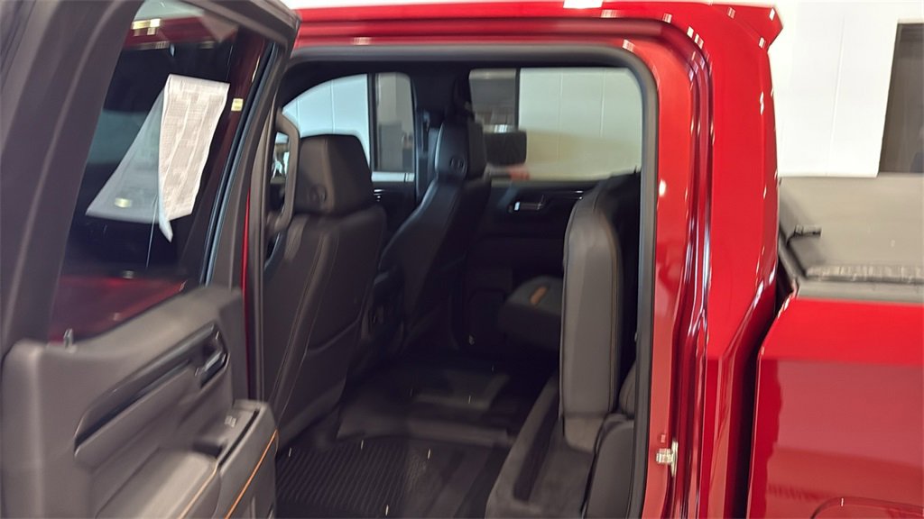 Used 2023 GMC Sierra 1500 AT4 w/ AT4 Preferred Package image 18
