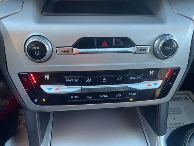 Used 2020 Ford Explorer XLT w/ Equipment Group 202A image 16