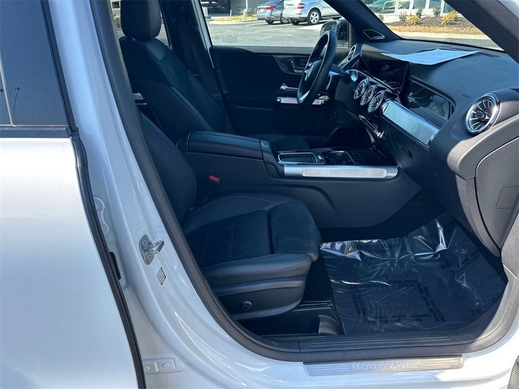 Certified 2024 Mercedes-Benz GLB 250 image 14