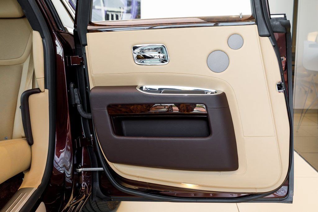 Used 2016 Rolls-Royce Ghost image 31