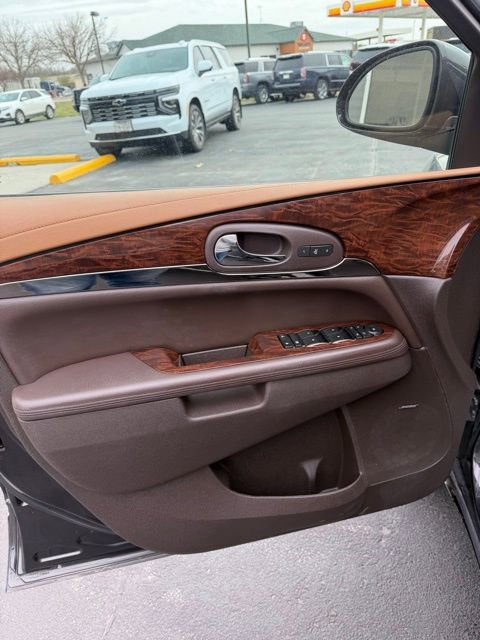 Used 2017 Buick Enclave Premium w/ Experience Buick Package AWD/4WD image 9