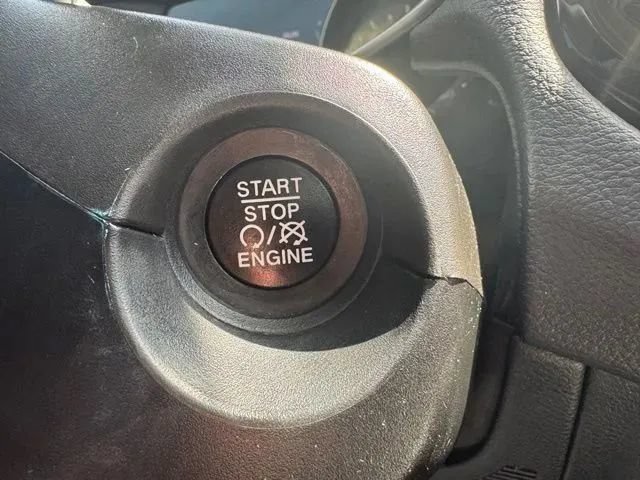 Used 2021 Jeep Compass Latitude FWD image 25