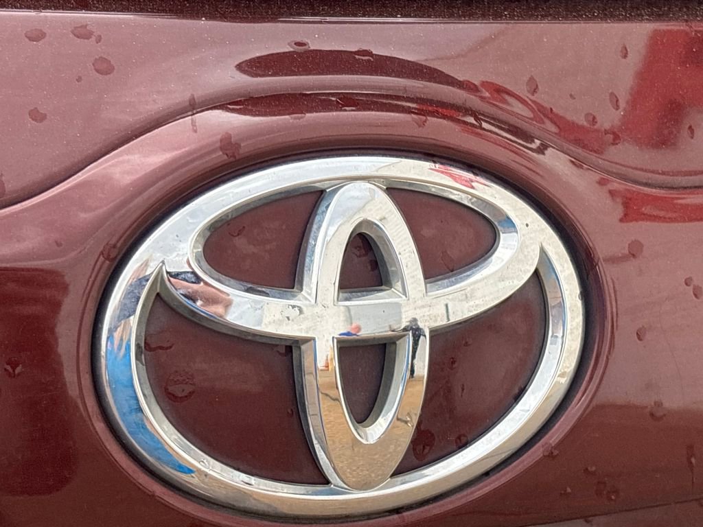 Used 2018 Toyota Highlander XLE image 34