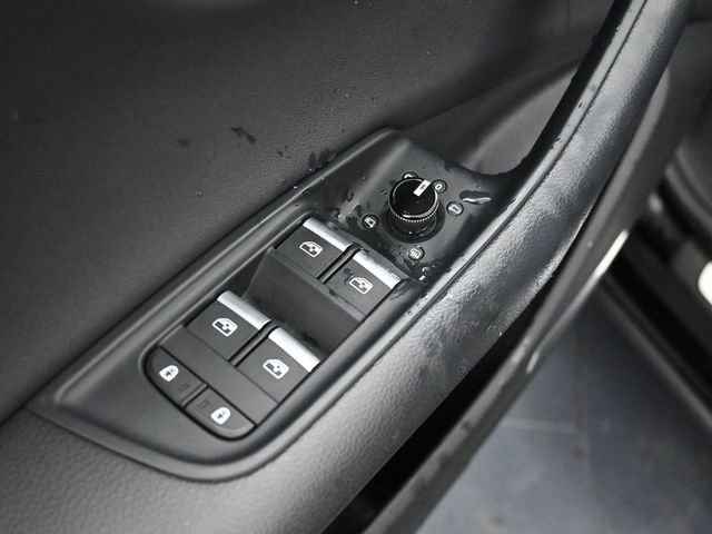 Used 2021 Audi Q8 Premium Plus w/ Premium Plus Package image 17