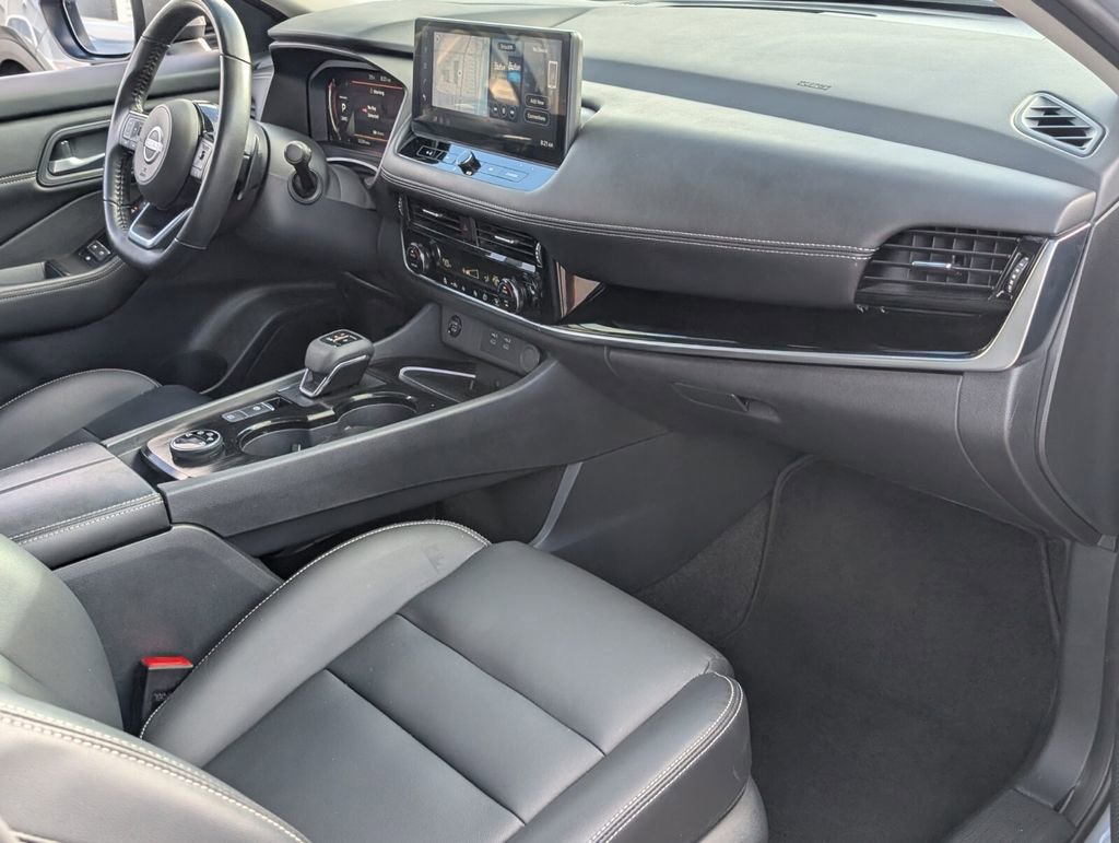 Certified 2024 Nissan Rogue SL image 17