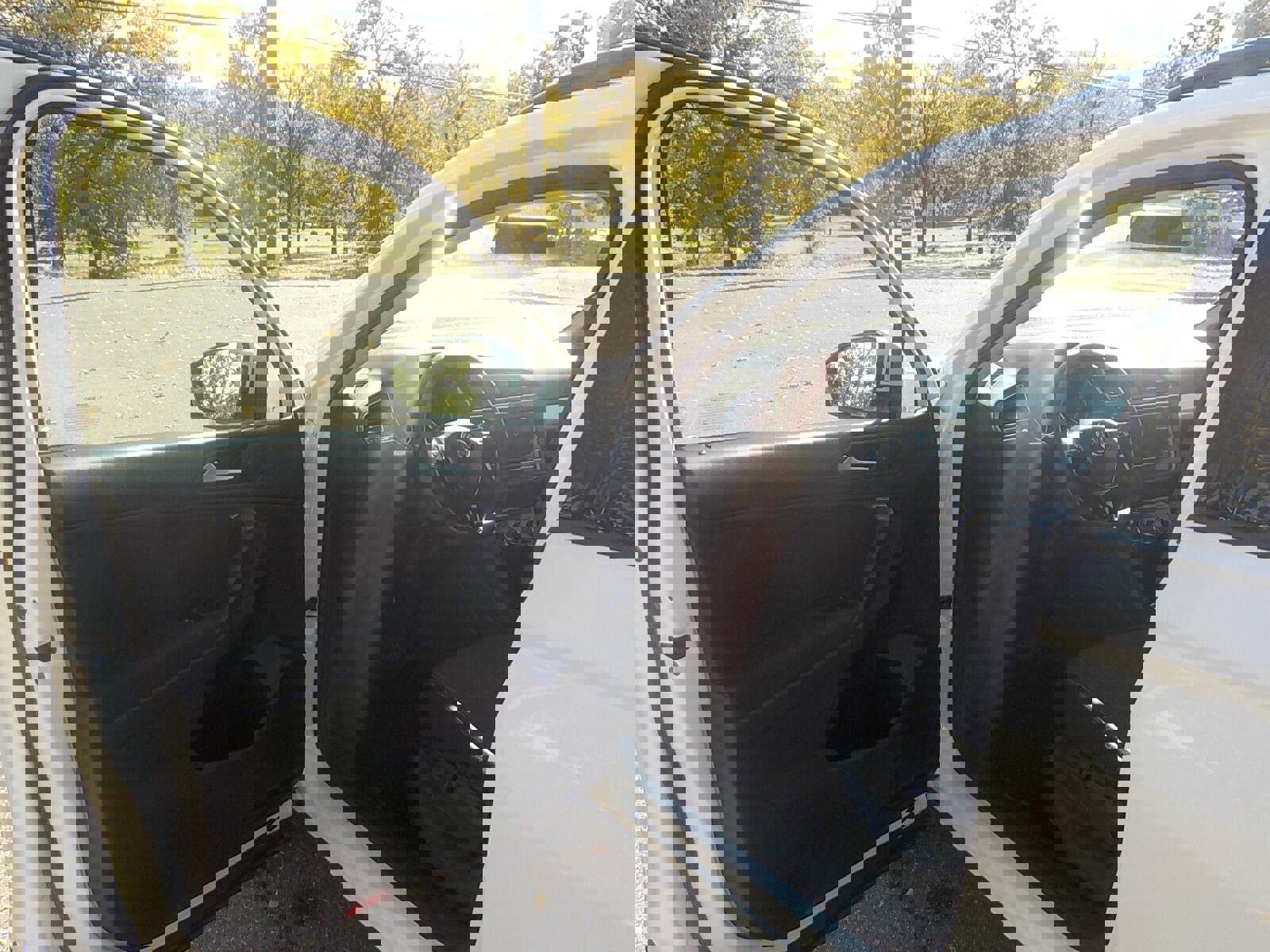 Used 2021 Volkswagen Tiguan S image 18