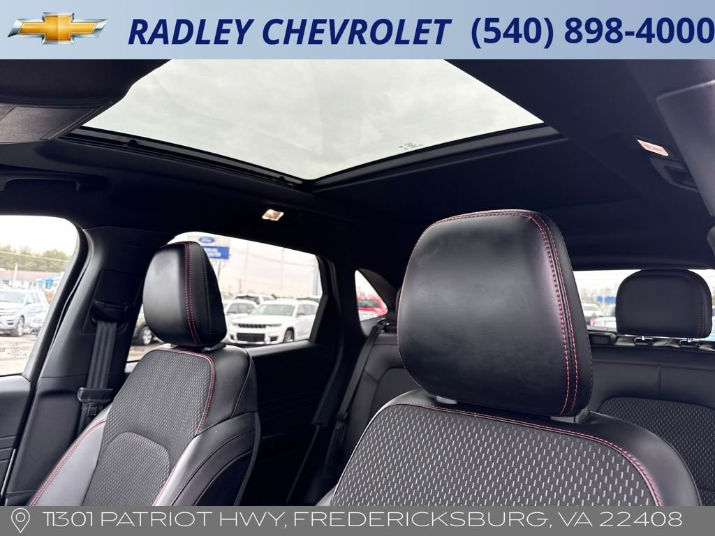 Used 2025 Ford Escape ST-Line w/ Equipment Group 301A image 2