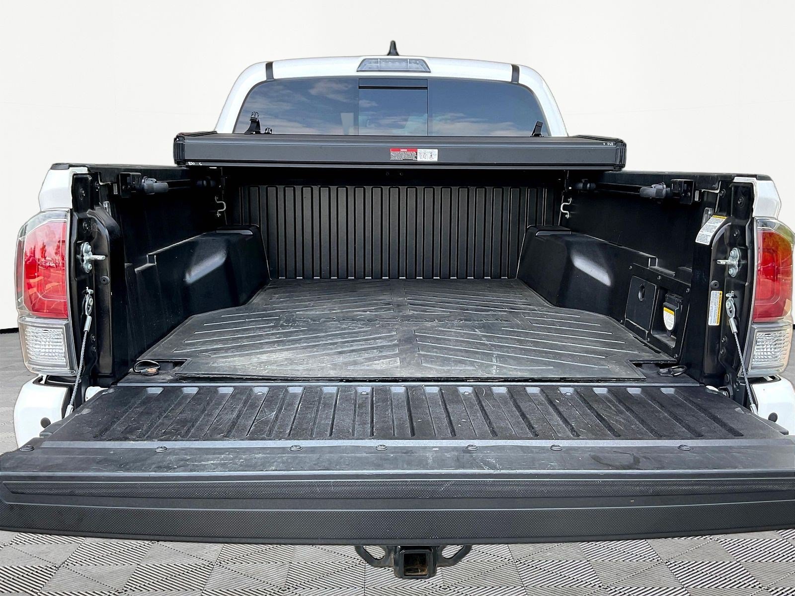 Used 2021 Toyota Tacoma TRD Off-Road w/ TRD Premium Off Road Package AWD/4WD image 7