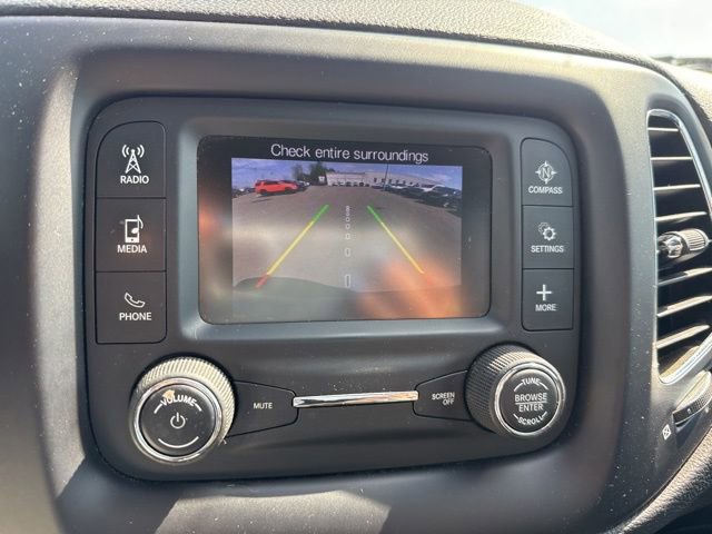 Used 2018 Jeep Compass Latitude image 21