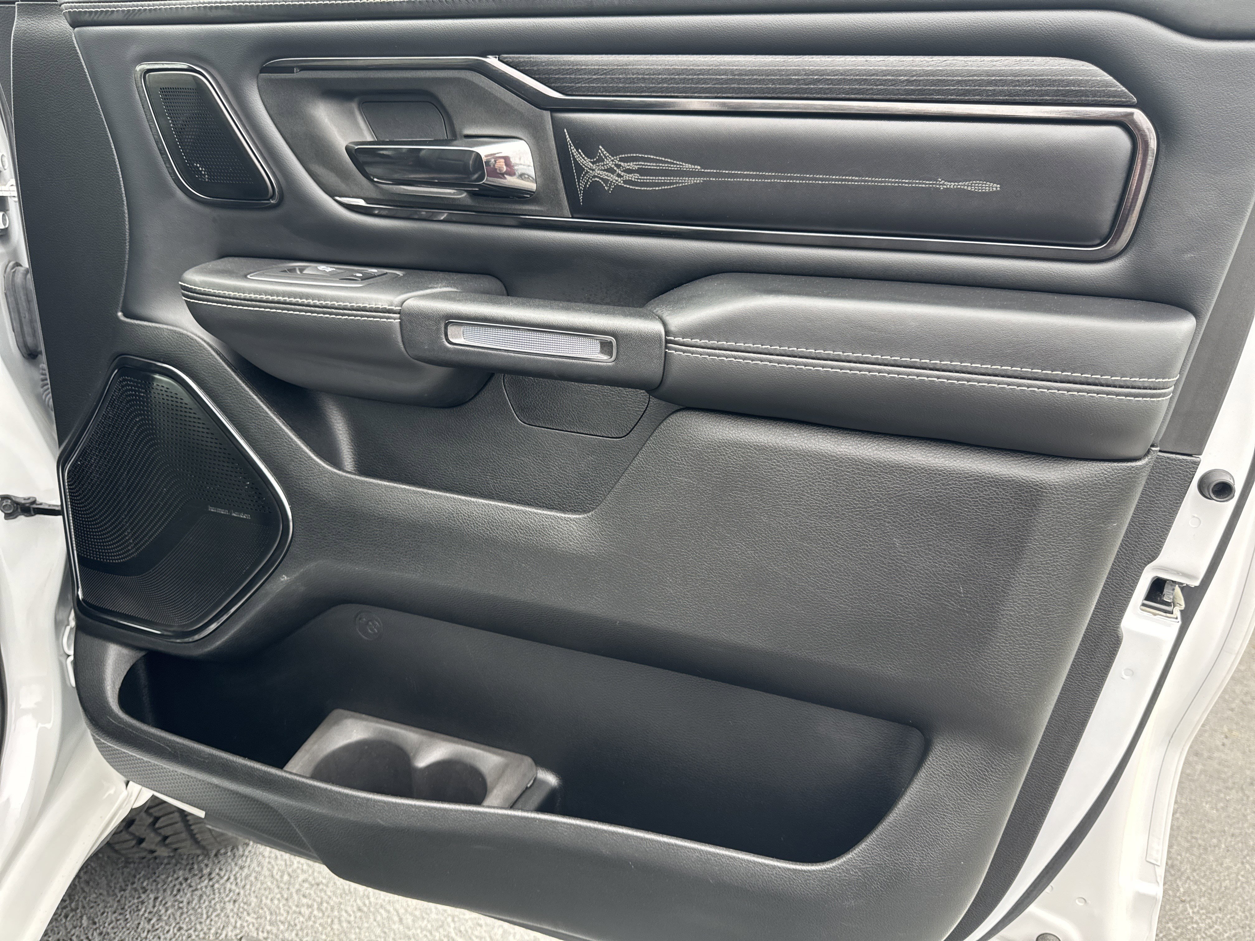 Used 2023 RAM 1500 Limited image 24