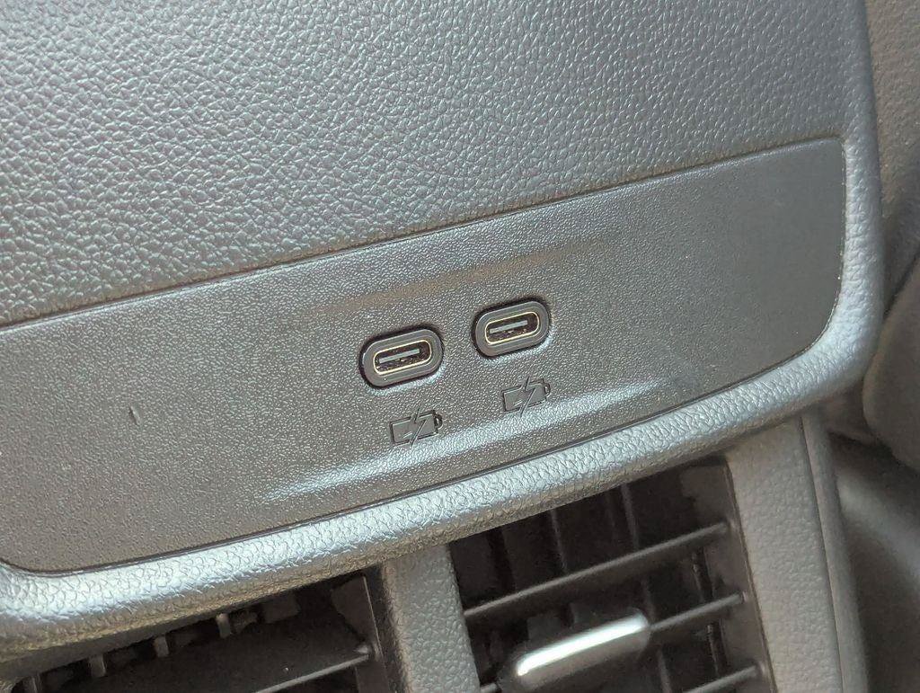 Used 2026 Chevrolet Equinox RS AWD/4WD image 28