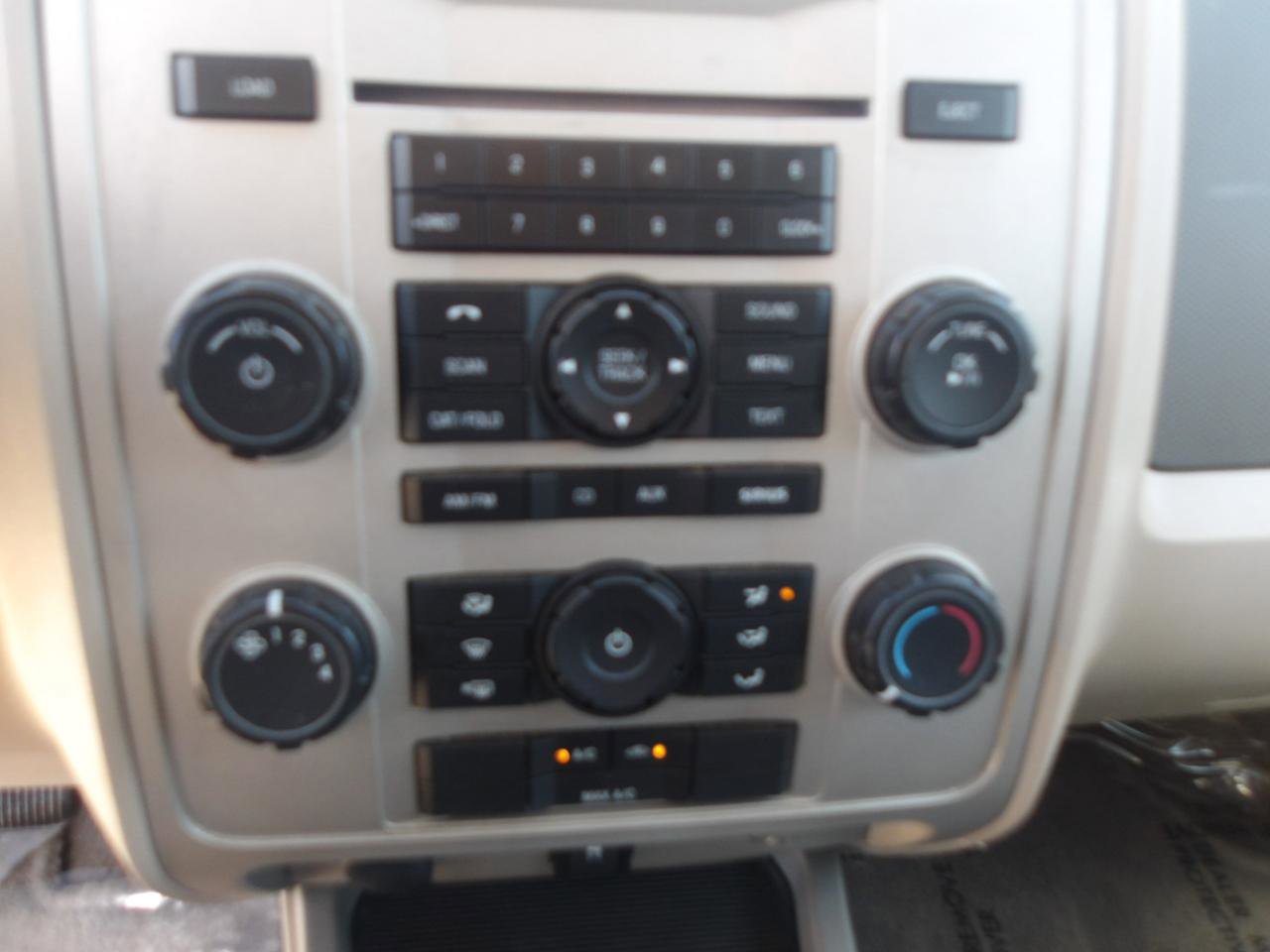 Used 2010 Ford Escape XLT FWD image 22