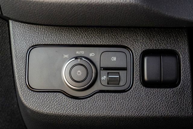 Used 2023 Mercedes-Benz Sprinter 3500 image 35