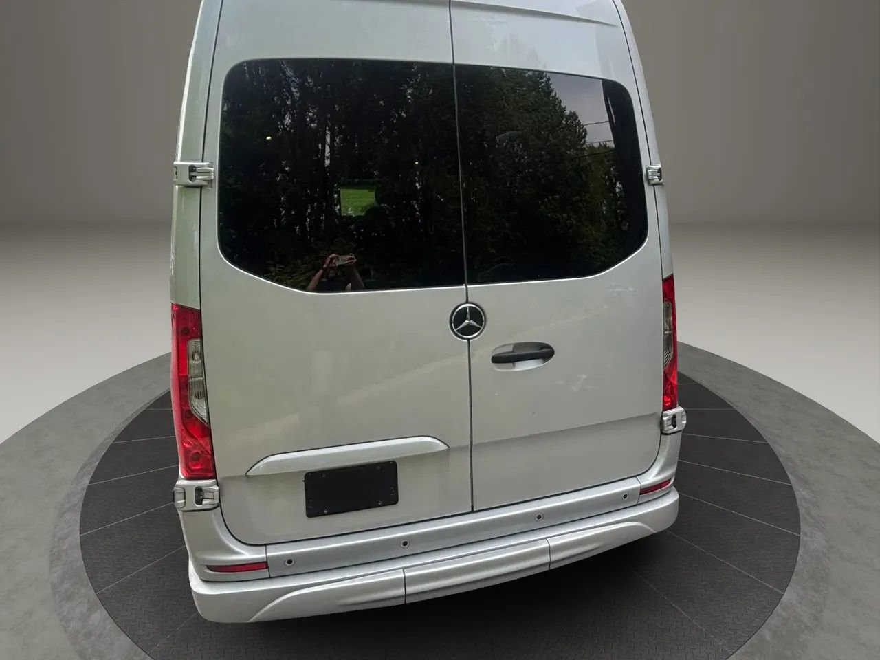 Used 2019 Mercedes-Benz Sprinter 3500 image 18