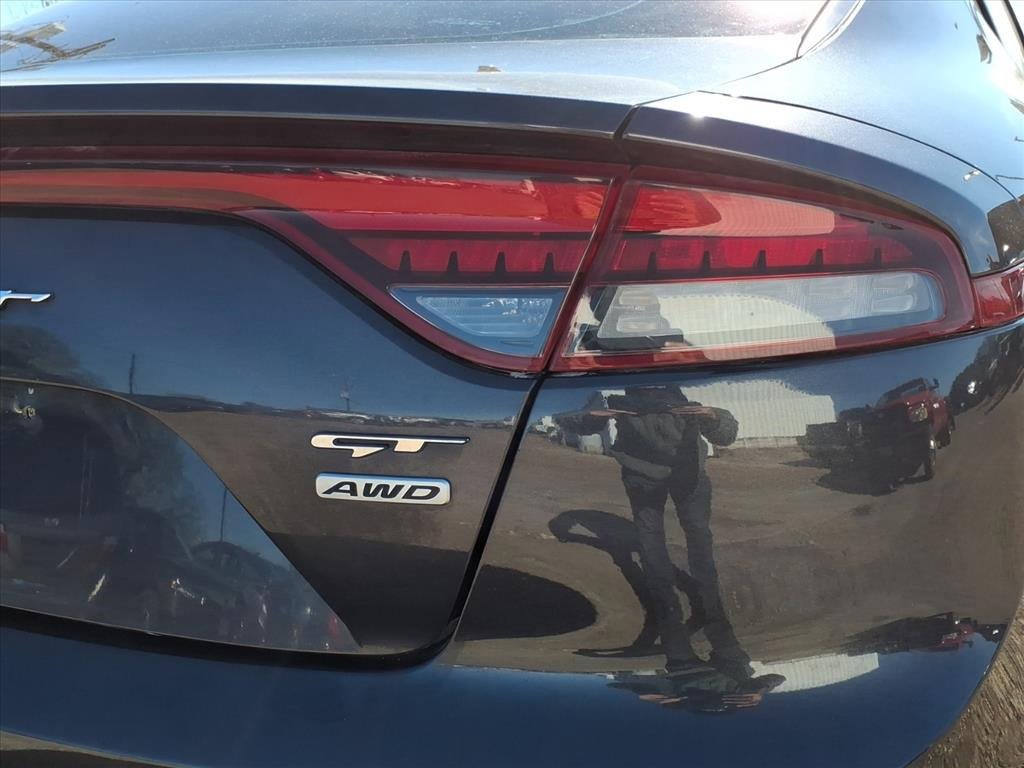 Used 2022 Kia Stinger GT2 w/ Red Interior Color Package image 9