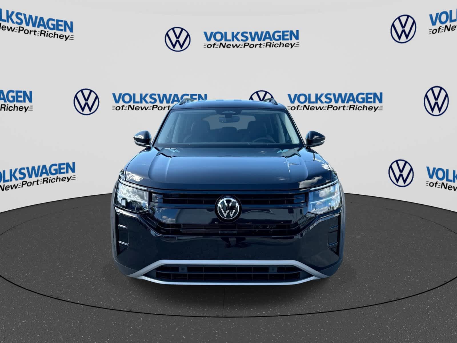 New 2027 Volkswagen Atlas SE FWD image 17