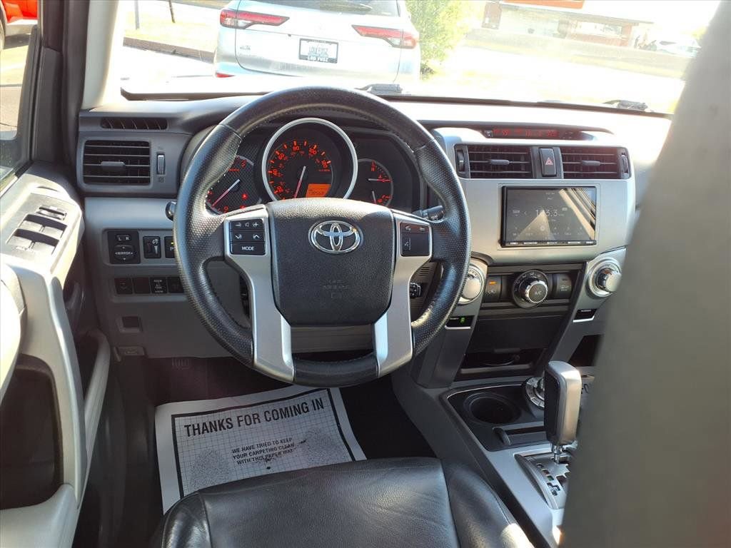 Used 2013 Toyota 4Runner SR5 w/ Premium Pkg image 4