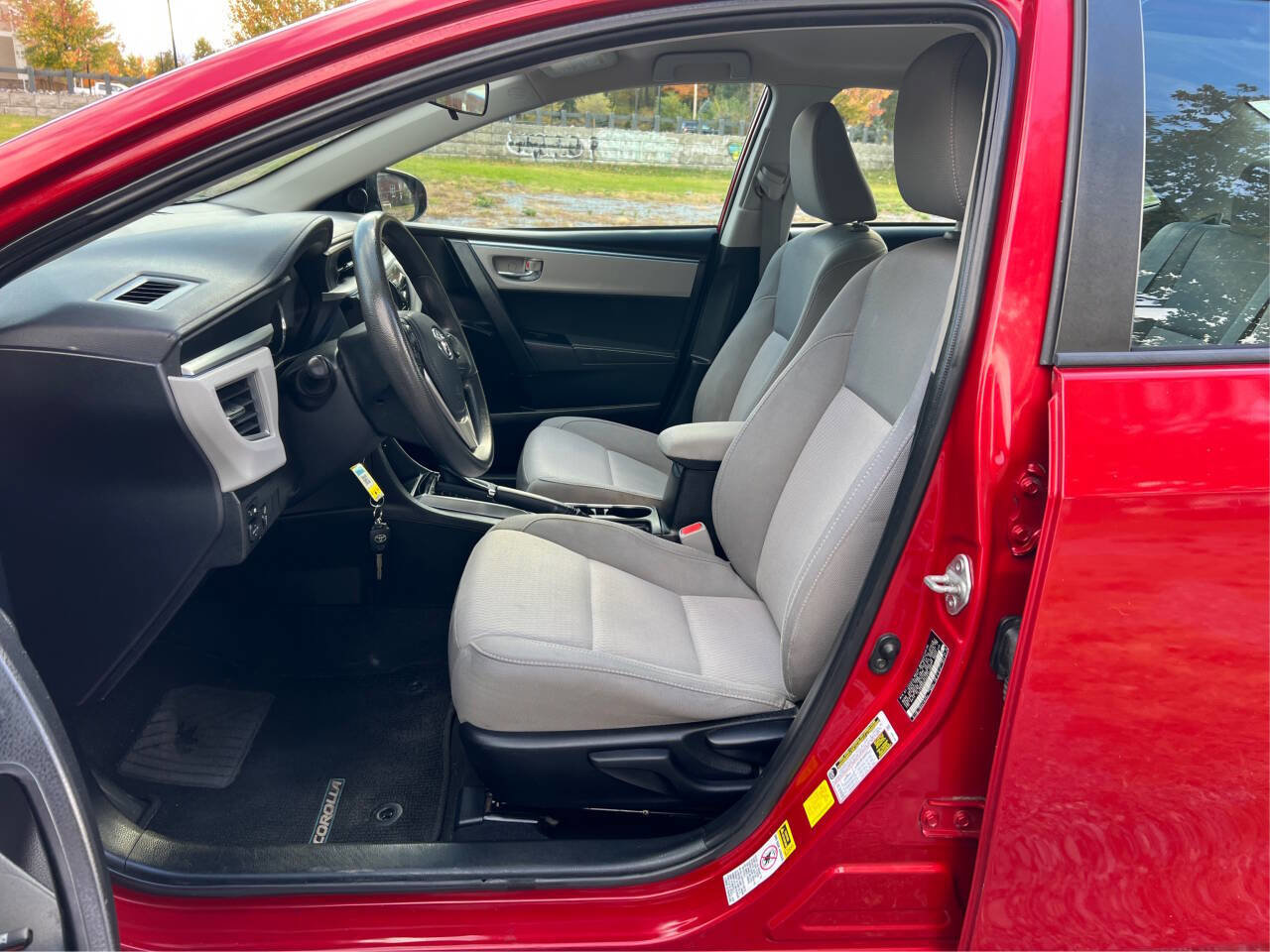 Used 2014 Toyota Corolla image 9