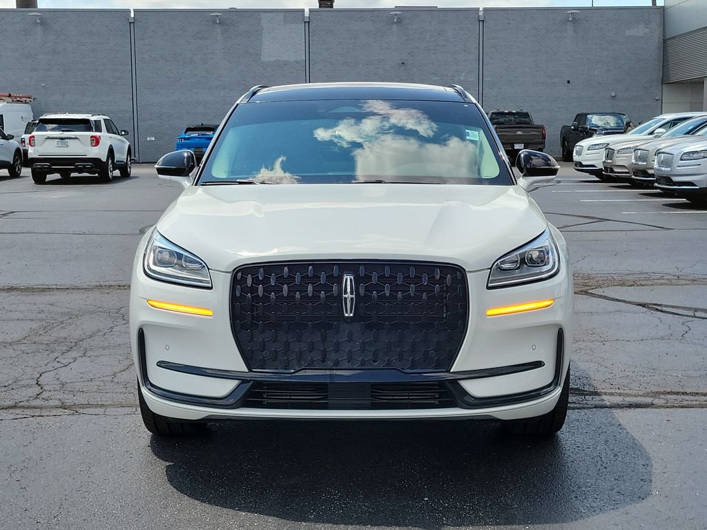 Certified 2023 Lincoln Corsair Reserve w/ Equipment Group 201A AWD/4WD image 2