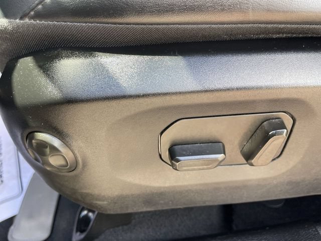 Used 2024 Jeep Gladiator Rubicon AWD/4WD image 12