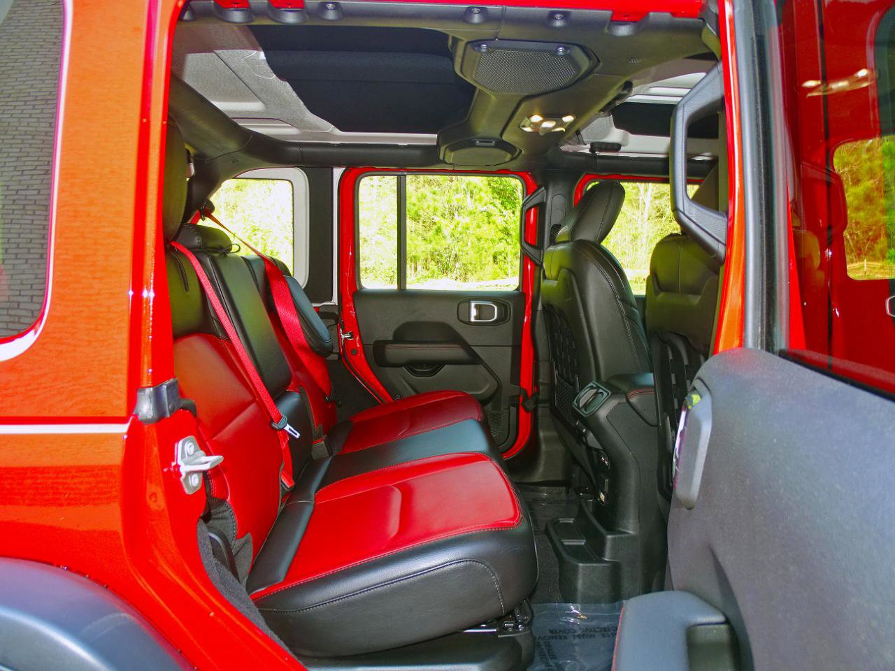 Used 2023 Jeep Wrangler Unlimited Rubicon 4xe AWD/4WD image 18